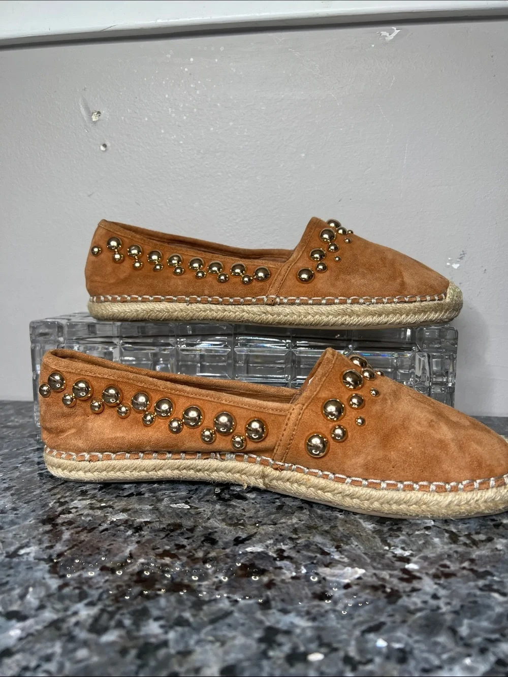 Brian Atwood Sz 8 B-Eli Tan Suede Espadrille Slip On Flats w/Goldtone Grommets